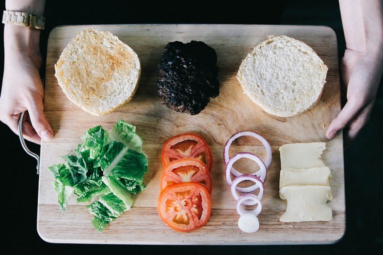 5 Easy Ways To Count Calories In Your Favorite Meals