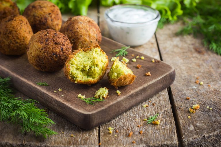 Chickpeas Falafel With Tzatziki Sauce