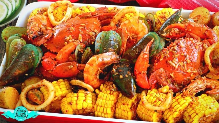 DELICIOUS CAJUN SEAFOOD BOIL