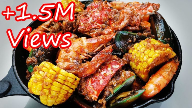 HOW TO COOK SEAFOOD BOIL WITH SPICY GARLIC BUTTER CAJUN SAUCE | MUST TRY RECIPE | SUPER EASY!!!