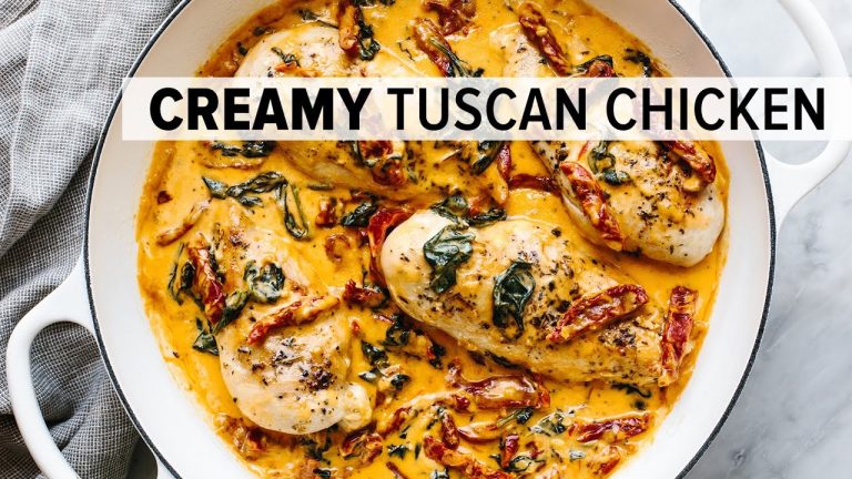 This CREAMY TUSCAN CHICKEN is a wow-worthy dinner recipe with Mediterranean flair!