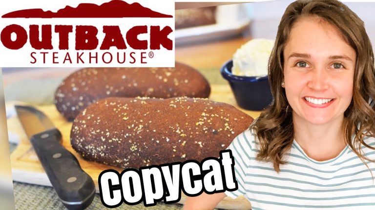 COPYCAT Outback Steakhouse Bread Recipe | Simple Ingredients + Easy to Make at Home | Julia Pacheco