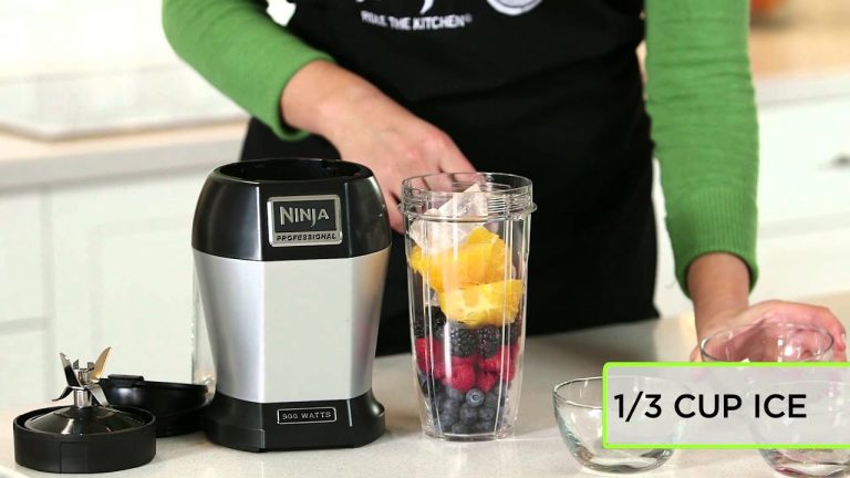 Fruit Smoothie Recipe by Nutri Ninja® | Berries Galore Drink