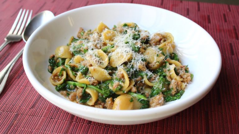 “One Pan” Orecchiette Pasta with Sausage and Arugula – How to Cook Pasta & Sauce in One Pan