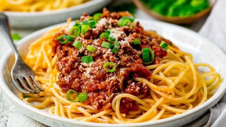Quick and Easy Spaghetti Bolognese – Family Favourite!
