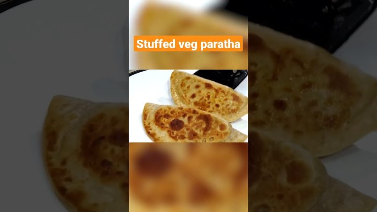 Stuffed veg paratha recipe in hindi | Indian bread #cooking #recipes #youtubeshorts #bread #paratha