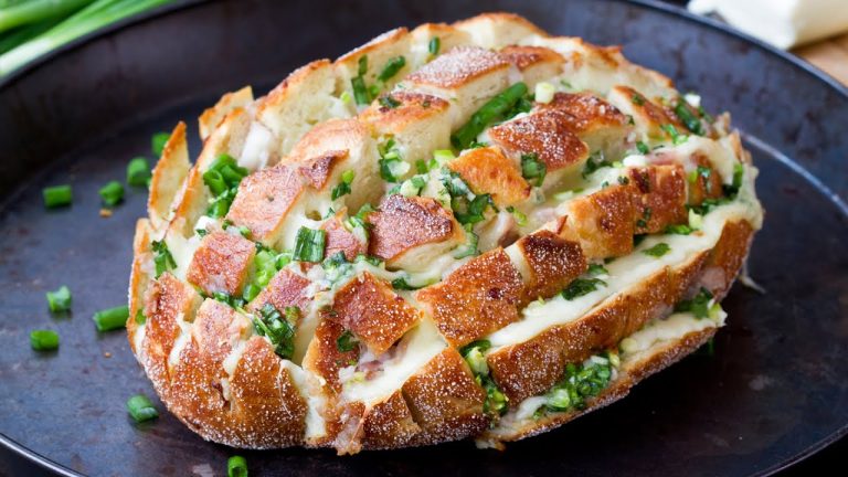 Bloomin' Onion Bread Recipe