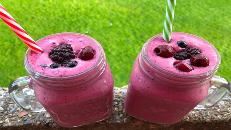 Frozen Mixed Berry Smoothie Recipe