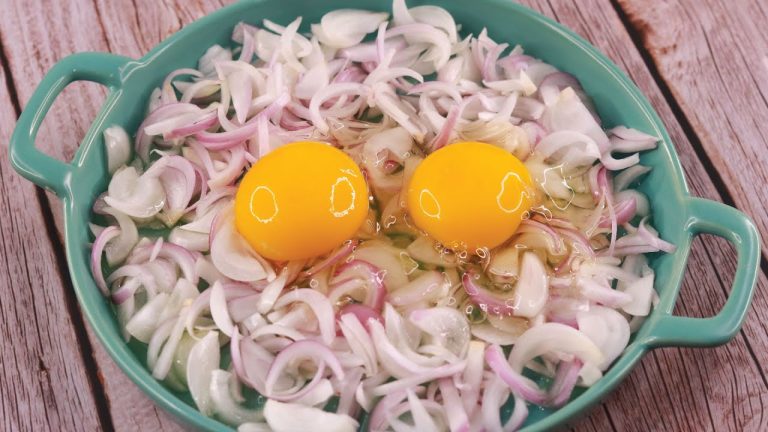 New Recipe | Mix Egg With Onion Make This Amazing Omelette | T'stove#shorts