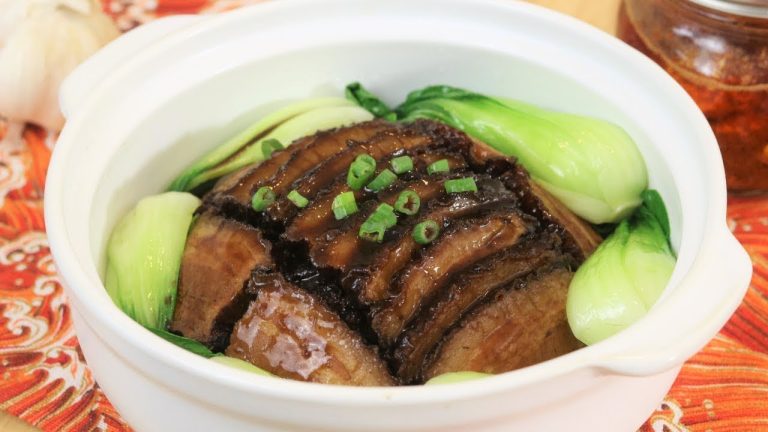 Steamed Pork Belly Recipe (Mei Cai Kou Rou 梅菜扣肉)