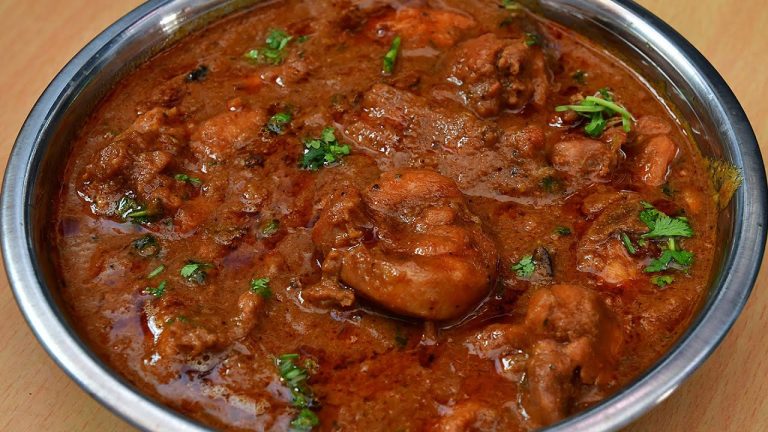 Tasty Garlic Chicken Curry/ Spicy Chicken Gravy/ Chicken Recipes