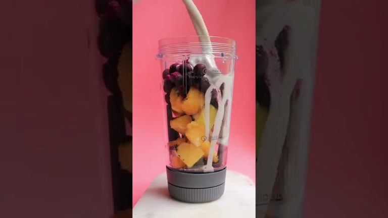 Blueberry & mango smoothie recipe #shorts