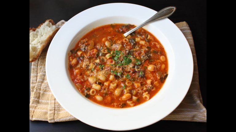 Minestrone Soup Recipe – Italian Vegetable and Pasta Soup