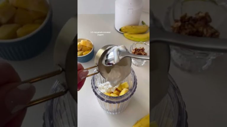 Low Calorie Smoothie Recipes with Frozen Fruit | Tropical Protein Smoothie. #shorts