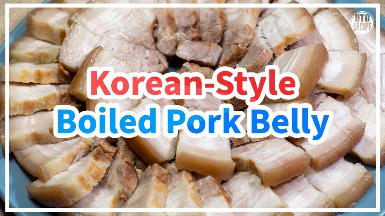 Simple Korean Boiled Pork Belly (Suyuk)