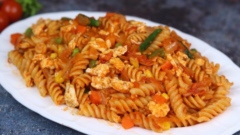 ঘরোয়া উপকরনে স্পাইসি মাসালা পাস্তা ॥ Pasta Recipe Bangla ॥ Spicy Egg Pasta ॥ Pasta recipe