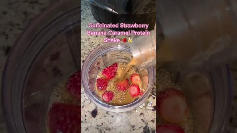 Delicious & Caffeinated Strawberry Banana Caramel Smoothie Recipe w/ Protein In Ninja Blender ✨