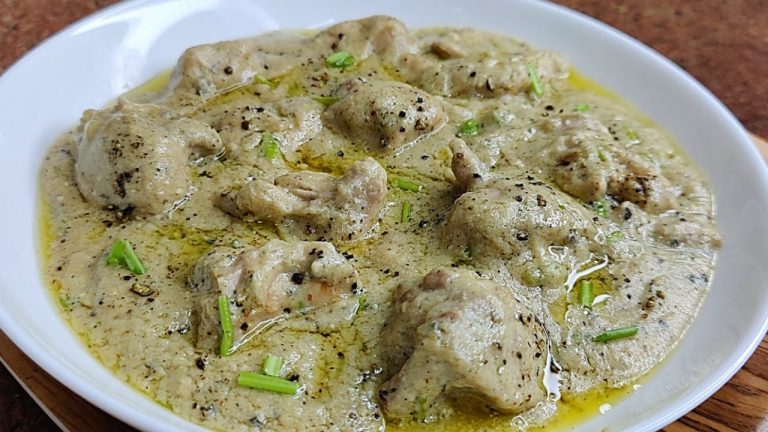 Tareef Krenge Sab Jab Aap Unhe Karenge Yeh Behtreen Dish Serve | Chicken Kali Mirch Recipe