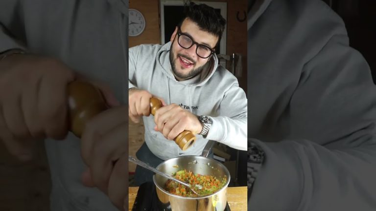 Pasta e patate 🥔 #shorts #pastarecipe #soup