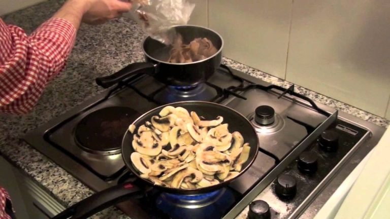 Eels with pasta – Recipes from Spain