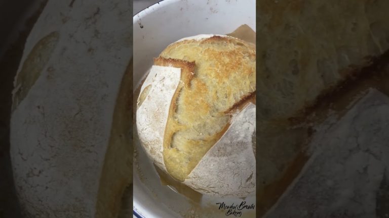 Classic sourdough bread recipe : Easy sourdough bread recipe: Sourdough bread from sourdough starter