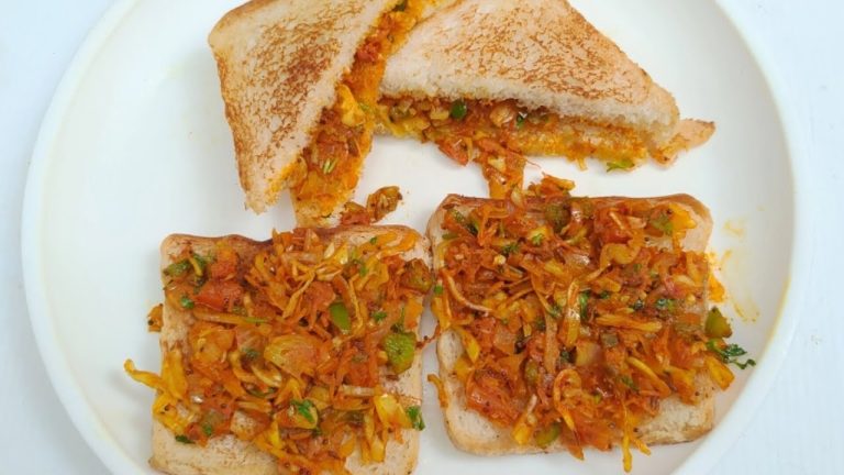 ಬೆಕರಿ ರೀತಿ ಸೂಪರ್ ರುಚಿಯಲ್ಲಿ ಬ್ರೆಡ್ ಮಸಾಲ ಟೋಸ್ಟ್ ಮಾಡಿ | SPICY MASALA BREAD TOAST Recipe | BREAD SNACKS