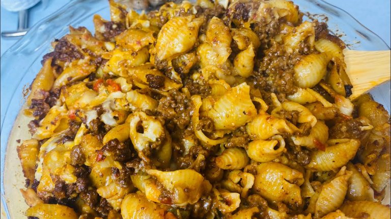 CHEESY MINCED BEEF PASTA RECIPE served with CURRY CHICKEN