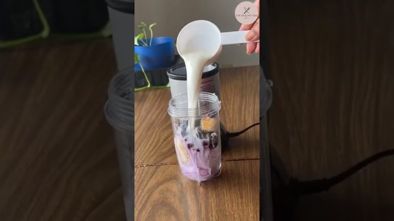 Blueberry Banana Smoothie #shorts #smoothierecipes #smoothie #blueberrysmoothie #bananasmoothie