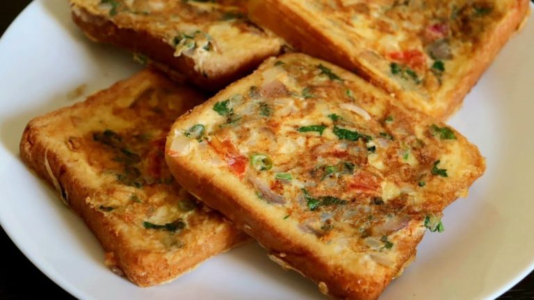 ബ്രഡ് കൊണ്ട് ഇതിലും രുചിയിൽ വേറെ snack ഉണ്ടാവില്ല/Easy Bread Snack