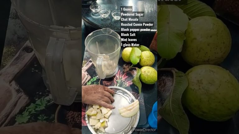 Masaledar Guava Smoothie ||  #shorts