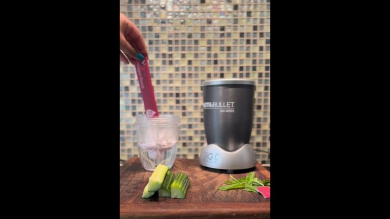 *NEW*Collagen Smoothie recipe. 8g marine collagen and only 34 Cal.BUY www.skincarebydrv.com #Doctorv