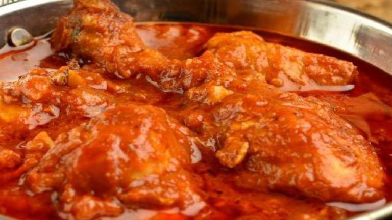 रेस्टोरेंट जैसी (Chicken Curry Recipe) घर पर बनाएं | Indian Chicken Curry Recipe For Beginners