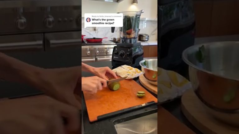 My green smoothie #recipe in comments #goodskineats