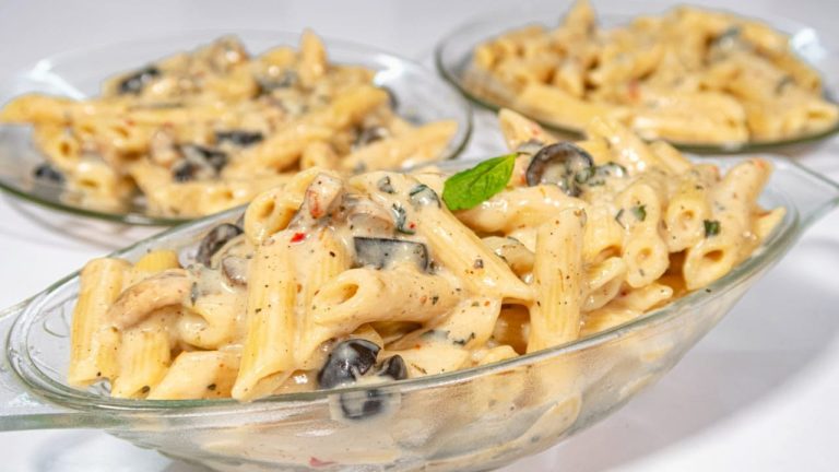 White Sauce Pasta Recipe | No Cheese Yet Creamy | Indian Restaurant Style | Cooking Paaji