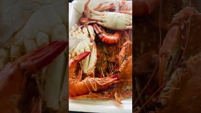 Seafood 🦞 #recipe #shorts #yummy #foodie #shortsfeed #shortvideo #noodles #delicious #fish#seafood