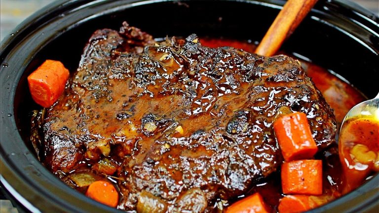 Slow Cooker Beef Pot Roast Recipe – How to Make Flavorful Beef Pot Roast in the Slow Cooker