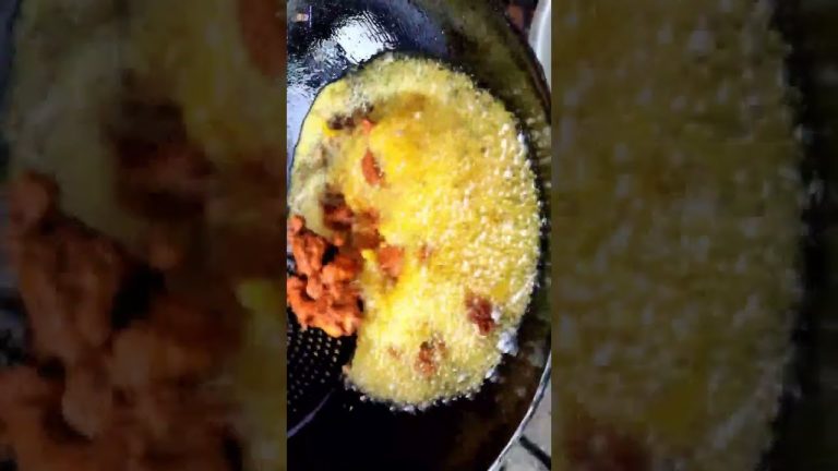 ఆరు కిలోలా చికెన్ పకోడీ రెసిపీ || Chicken Pakkodi Recipes || Chicken Pakora Recipe #shorts #viral