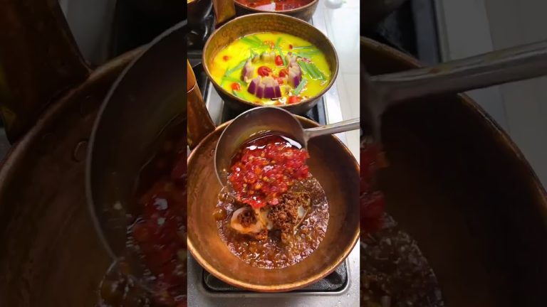 p146 asian street food challenge 🍚❤️ ʕ•̫͡•ʔ #rafiya #foodie