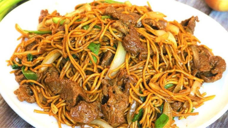 BETTER THAN TAKEOUT – Beef Lo Mein Recipe (牛肉捞面)
