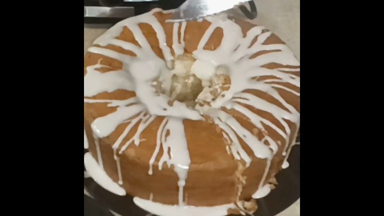 Easy Cake Recipe #ytshorts #youtubeshorts #shorts