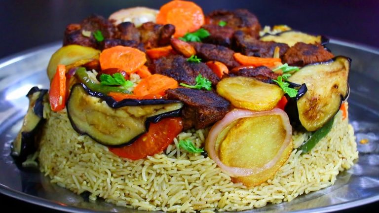 വീട്ടിൽ വിരുന്നുകാർ ഉണ്ടാകുമ്പോൾ എളുപ്പത്തിൽ ഒരു സൂപ്പർ Rice ഉണ്ടാക്കാം, Beef Maqlooba Rice easy