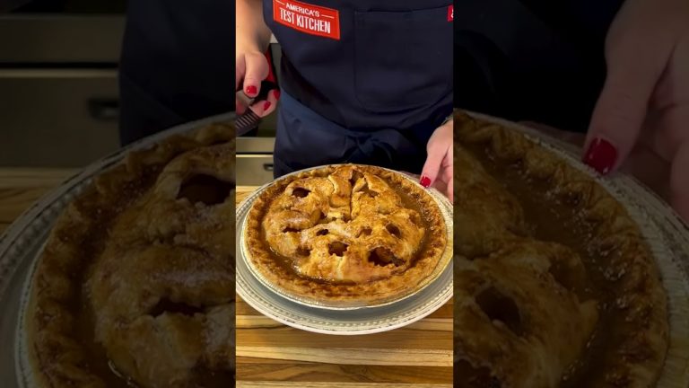 The Perfect Pie Slice: Kitchen Hack Advent Calendar Day 9 #Shorts