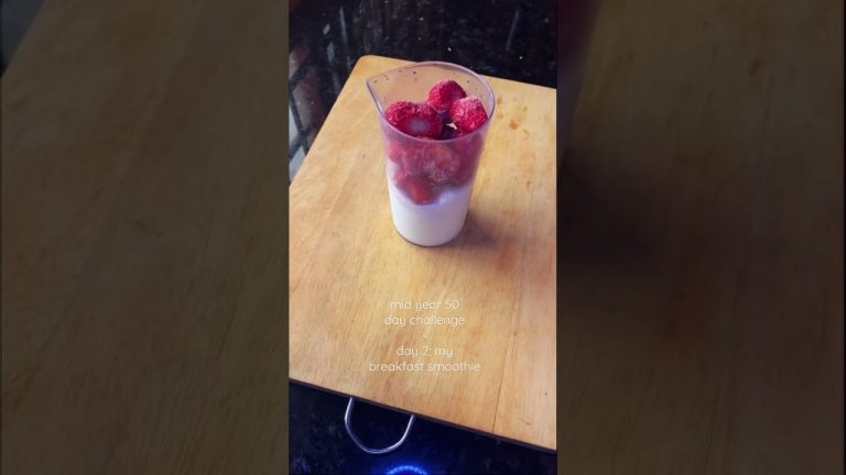 Healthy breakfast smoothie recipe | 50 day challenge #shorts