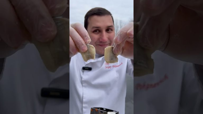 Если у вас НЕТ ДЕНЕГ на КРАСНУЮ ИКРУ, а только на СЕЛЕДКУ, приготовьте эту закуску за 5 МИНУТ!