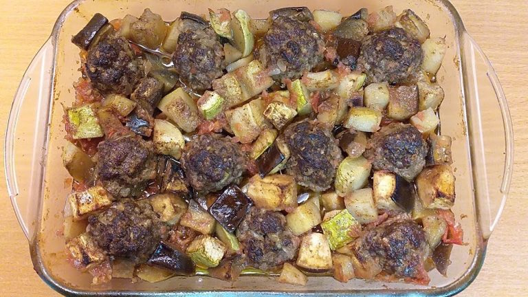 ground Beef with vegetables in the oven || ground beef recipe