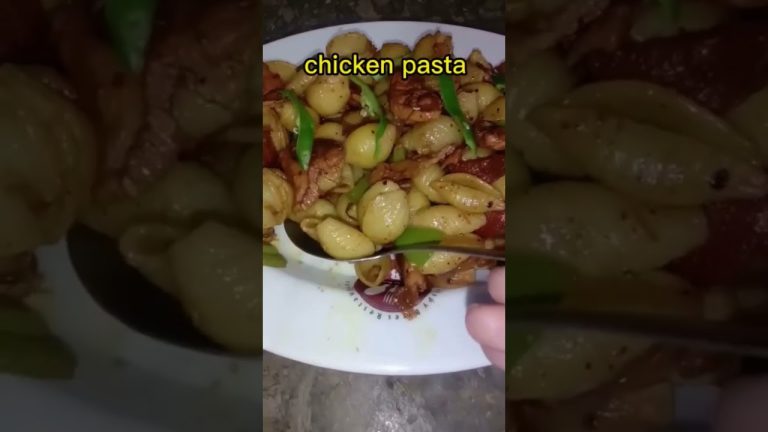 Chicken Pasta 😋 #youtubeshorts #shorts #recipe #foodlover #pasta #viral #youtubepakistan #foodies