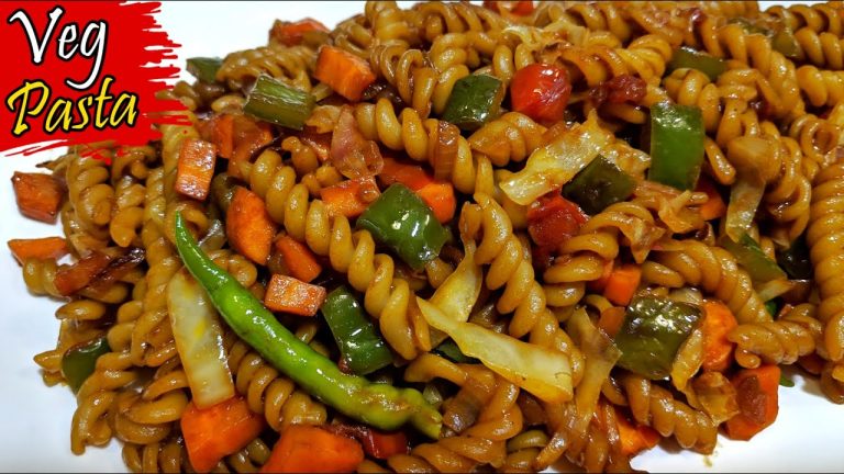 Veg Pasta Recipe | স্পাইসি পাস্তা রেসিপি | Vegetable Pasta Recipe in Bengali | Pasta Recipe