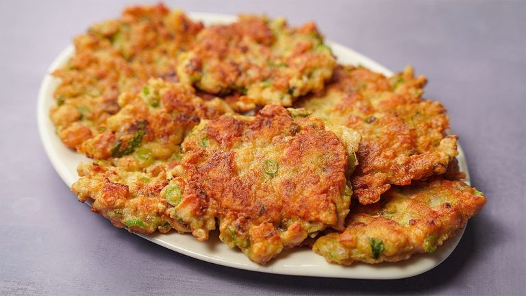 Do you have chicken at home? then make this super easy chicken cake recipe | Chicken snacks recipe