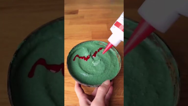 Grinch smoothie bowl #shorts #shortsmaschallenge