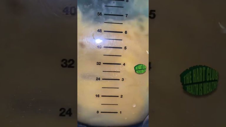 How to make a Mango 🥭 Passionfruit Smoothie! | Super Easy Recipes | #fresh #vegan #shorts